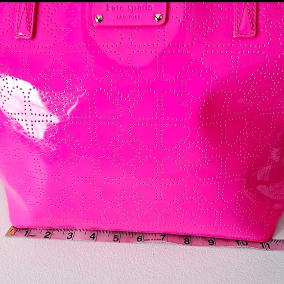 LIKE NEW! *Vintage* kate spade, Metro Harmony Spade, Tote Bag- Neon Pink. - Picture 7 of 8